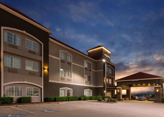 Discover the Best Hotels Near Bridgeport WV for Your Next Visit