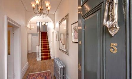 Number 5, Shaftesbury