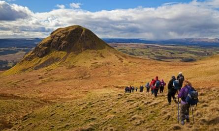 Ramblers approach Dumgoyne.