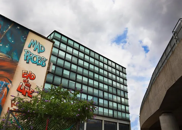 Best Hotels Near Liverpool Street Station