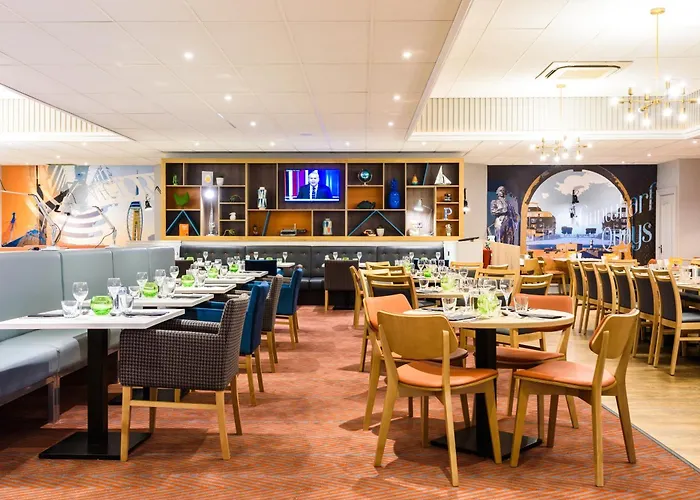 Best Hotels Around Portsmouth Harbour, UK