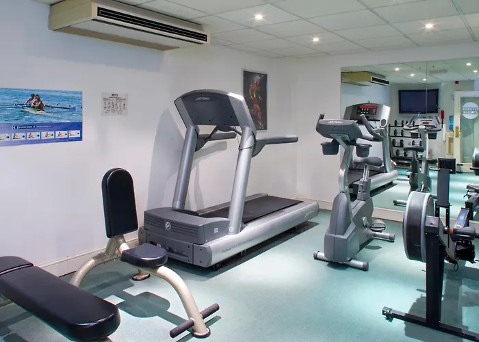 Top Pet-Friendly Accommodations in Milton Keynes