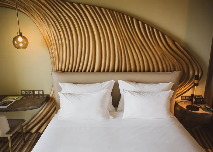 Finest Tablet Hotels in Picturesque Porto