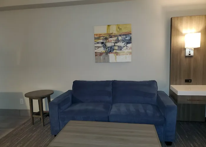 Best Hotels in Renton WA