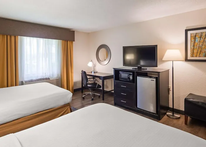 Top Hotels Near Big Bear's Beauty