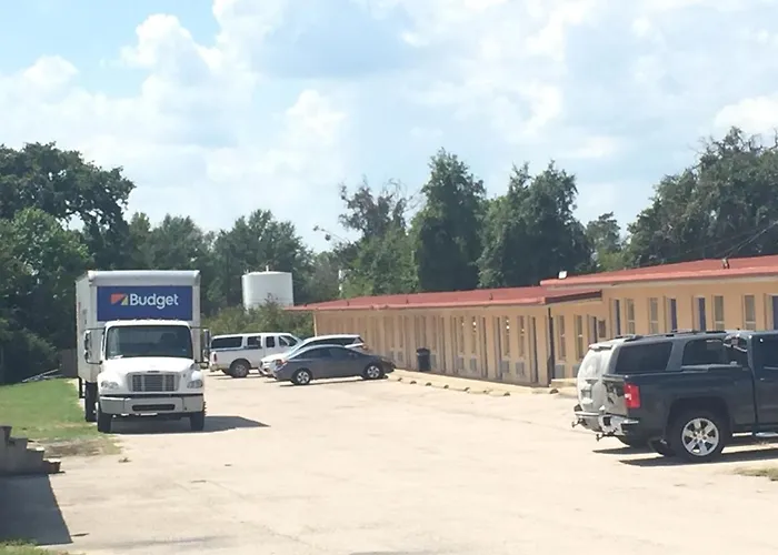 Best Hotels in Fairfield, Idaho for Adventure