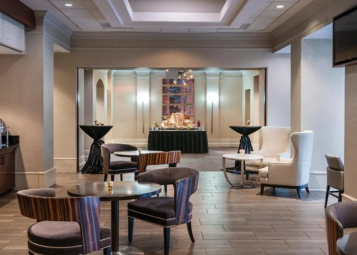 Top Hotels Near Deerfield, Massachusetts