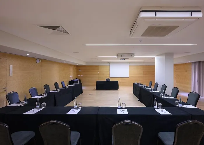 Porto's Top Budget-Friendly Accommodations