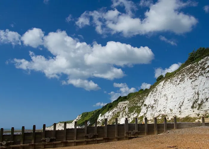 Top-Rated Hotels in Eastbourne's Seaside Paradise