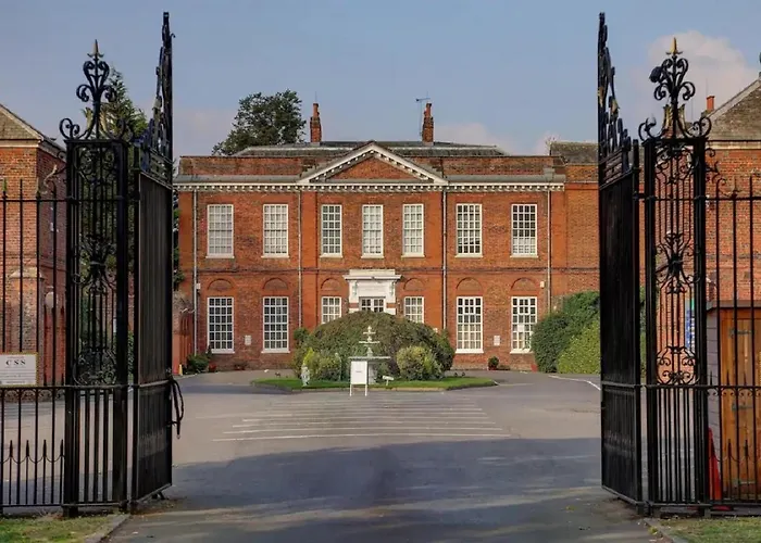 Top Affordable Hotels in Slough, United Kingdom