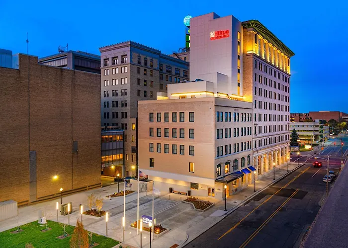 Top-Rated Hotels in Flint, Michigan