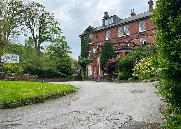 Top Hotels in Scarborough, United Kingdom