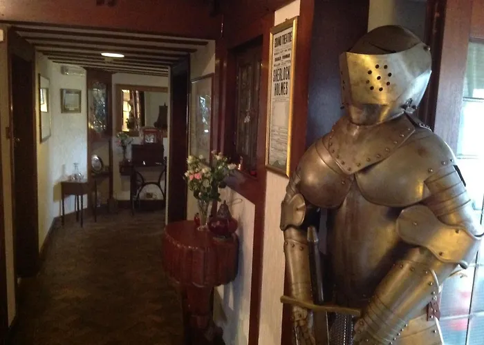 Top Cheap Hotels in Wolverhampton Area