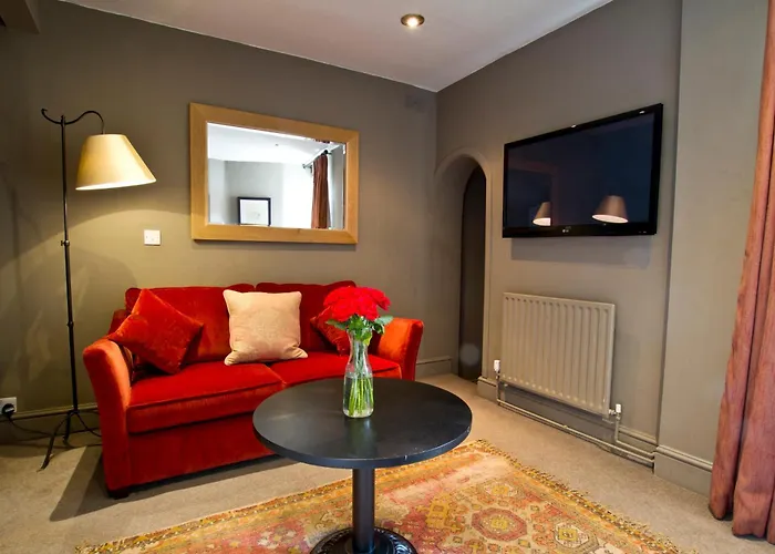 Premier 4-Star Hotels in Salisbury