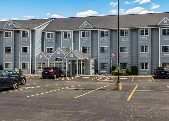 Top Hotels in Grove City, Pennsylvania