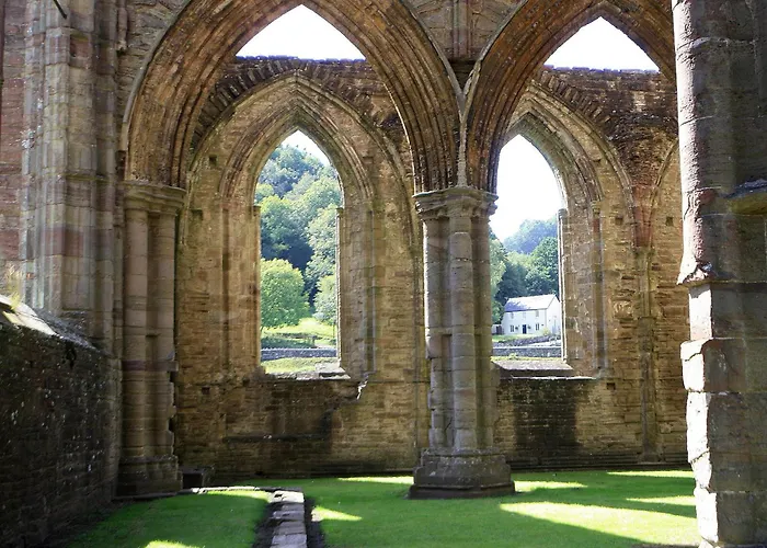 Top Hotels in Tintern for Every Traveler