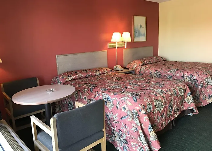 Finest Hotels in New Albany, MS