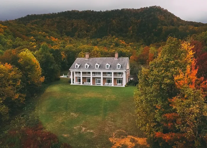 Best Hotels Near Newport on the Levee, Cincinnati