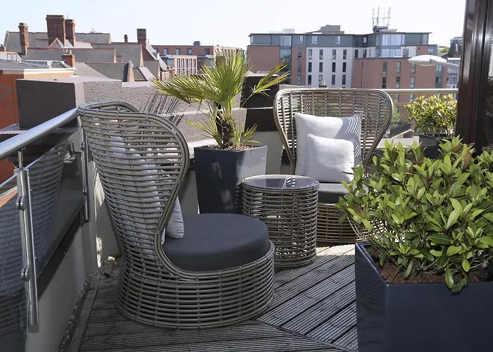 Top Hotels in Leicester LE2