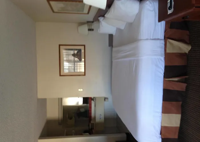 Best Hotels in Weatherford TX for Unique Stays