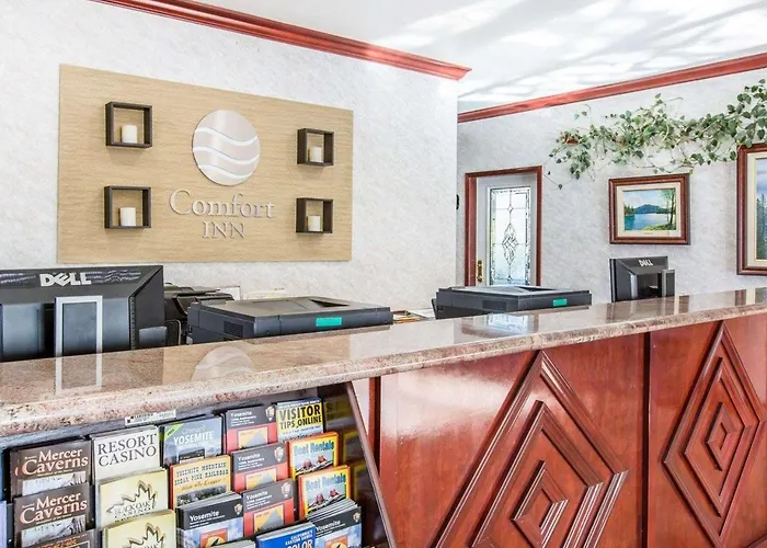 Top Accommodations in Oakhurst, CA