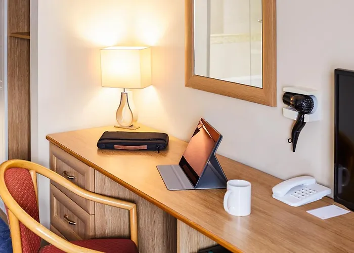 Best Hotels Near Thatcham for Serene Escapes