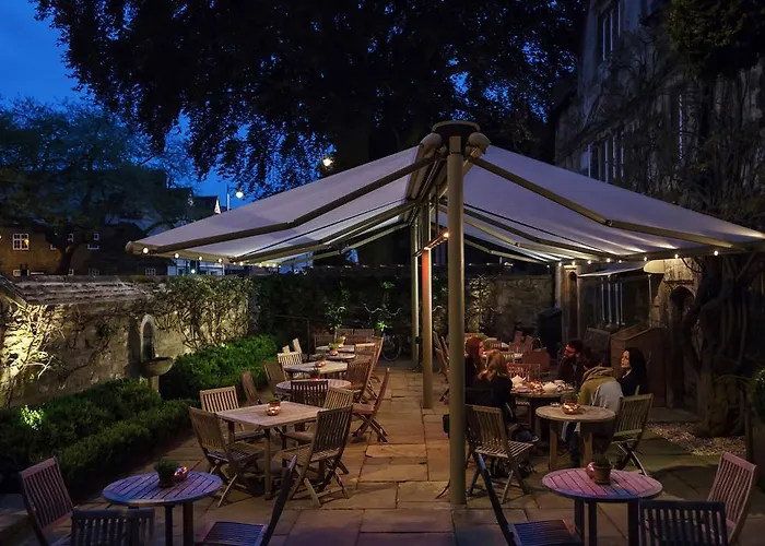 Best Hotels near St Anne's College Oxford